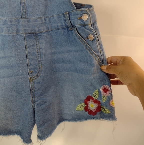 Love tree women's jumpsuit size (M) - Picture 2 of 12